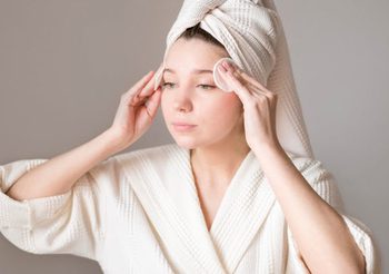 ปังไม่ไหว! พาส่องรีวิวโฟมล้างหน้าลดสิว ลดหน้ามันที่ครองใจสาวไทย