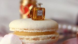 น้ำหอม ขวดจิ๋วและเป็นเข็มกลัดติดเสื้อ By ชาแนล – มิส ดิออร์ น่ารักเว่อร์!