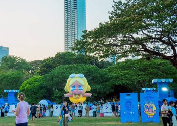 ททท. ตอกย้ำความสำเร็จ “Saneh Art by Songkran Festival 2026” อีเวนต์สงกรานต์สายอาร์ตสุดครีเอทีฟใจกลางกรุง พร้อมชวนต่อเนื่องเก็บภาพแลนด์มาร์กคาแรกเตอร์อาร์ตได้ถึง 30 เมษายนนี้