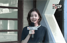 “โซฟี่” ดาวรุ่งน้องใหม่ เกร็งประกบ “ตุ๊ก เดือนเต็ม”