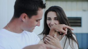 ชอบอ่ะ! 9 สิ่งที่ผู้ชายชอบมาก ถ้าแฟนสาวเขาทำสิ่งเหล่านี้ให้