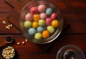 ขนมอี๋ ขนมมงคลใน เทศกาลไหว้ขนมบัวลอย