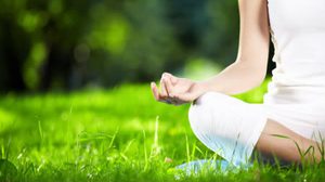 การนั่งสมาธิ หลักการฝึกสมาธิเบื้องต้นที่ถูกต้อง