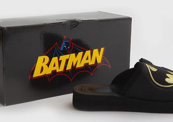 Suicoke ปล่อยรองเท้าแตะคอลเลคชั่นพิเศษ ฉลองครอบ 80 ปีให้กับ Batman