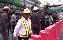 ตรวจแนวการก่อสร้างรถไฟฟ้า แก้ปัญหาจราจร