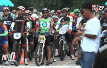 ปิดการแข่งจักรยานเสือภูเขาใจเกินร้อยฤดูกาล 2015