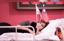 นักร้องวง TWICE กล่าวขอโทษกรณีโบกธงไต้หวัน