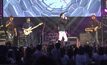 “บี – ตู่” แทคทีมเสิร์ฟเพลงรักใน GSB WOW CONCERT