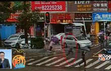 หัวขโมยชิงทรัพย์เหยื่อแต่ดันหนีเข้าสถานีตำรวจ