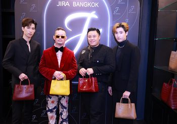 คุณแทน แท็คทีม โจ๊กเกอร์-เต้ วง ZOLAR แกรนด์โอเพนนิ่ง Jira Bangkok Flagship Store