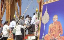 ศิษยานุศิษย์ร่วมพิธีประชุมเพลิงสรีรสังขารจำลอง