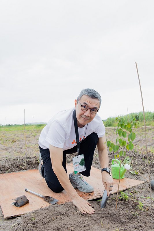ดร.โสรัชย์ อัศวะประภา ประธานเจ้าหน้าที่บริหาร บริษัท จัสมิน อินเตอร์เนชั่นแนล จำกัด (มหาชน) 