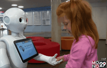หุ่นยนต์ Pepper ได้เป็นพนักงานต้อนรับในโรงพยาบาล
