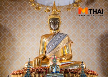 สักการะ หลวงพ่อพระอินทร์แปลง วัดพระอินทร์แปลง นครพนม