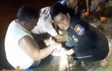 จับจระเข้บริเวณสระน้ำกลางทุ่งนา จ.ปราจีนบุรี