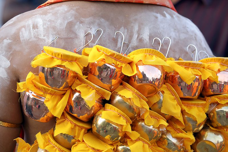 เจาะร่างกาย