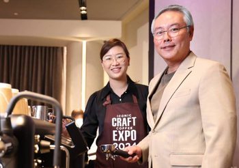 ไอคอนสยาม ปลื้มคนร่วมงาน ICONIC CRAFT COFFEE EXPO 2024 ล้นหลามตลอด 10 วัน ดันยอดขายพุ่ง 2 เท่า ยกระดับอุตสาหกรรมกาแฟไทย “ต้นน้ำ-ปลายน้ำ” ผงาดสู่ระดับสากล