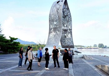 ปลัดกระทรวงวัฒนธรรมเผย “ไทยแลนด์เบียนนาเล่ ภูเก็ต” ความพร้อมคืบหน้า 70% เดินหน้าสู่เทศกาลศิลปะร่วมสมัยนานาชาติสุดยิ่งใหญ่ กระตุ้นเศรษฐกิจกว่า 3 หมื่นล้านบาท