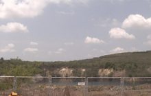 เลื่อนไต่สวนคดีเหมืองทองอัครา