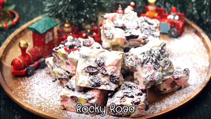 สูตร Rocky road ไอศกรีมช็อคโกแลตต้อนรับวันคริสต์มาส