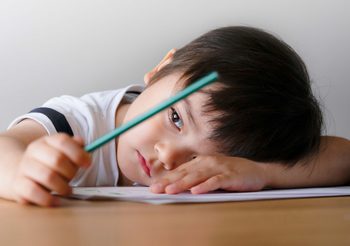 เมื่อลูกมีปัญหาการเรียน พ่อแม่ต้องแก้อย่างไร?