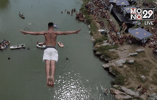 ประเพณีแข่งกระโดดน้ำในโคโซโว