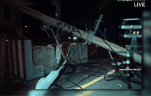 รถโม่ปูนเกี่ยวเสาไฟฟ้าล้ม 43 ต้น