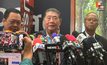 “ภูมิธรรม” เผย ผลเจรจา ปชน. “เพื่อไทย” พร้อมรับทุกเงื่อนไข ลั่น ยุบสภาไม่ต้องรอถึง 4 เดือน