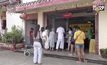 ชาวตรังแห่ลงชื่อผูกปิ่นโตอาหารเจกับศาลเจ้า