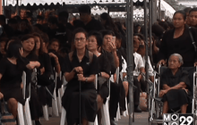 ประชาชนหลั่งไหลถวายสักการะพระบรมศพ