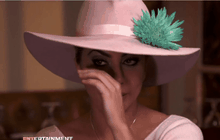 “เลดี้ กาก้า” หลั่งน้ำตาขณะสัมภาษณ์ถึงอัลบั้มใหม่ Joanne