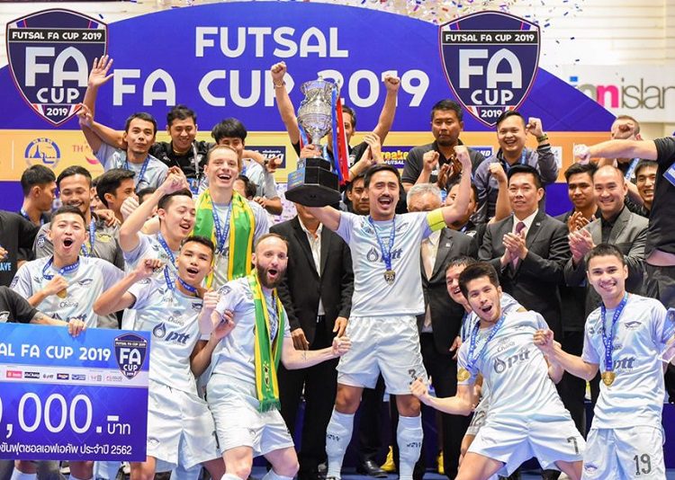 พีทีที บลูเวฟ ชลบุรี ฉลองแชมป์ ฟุตซอล เอฟเอ คัพ 2019