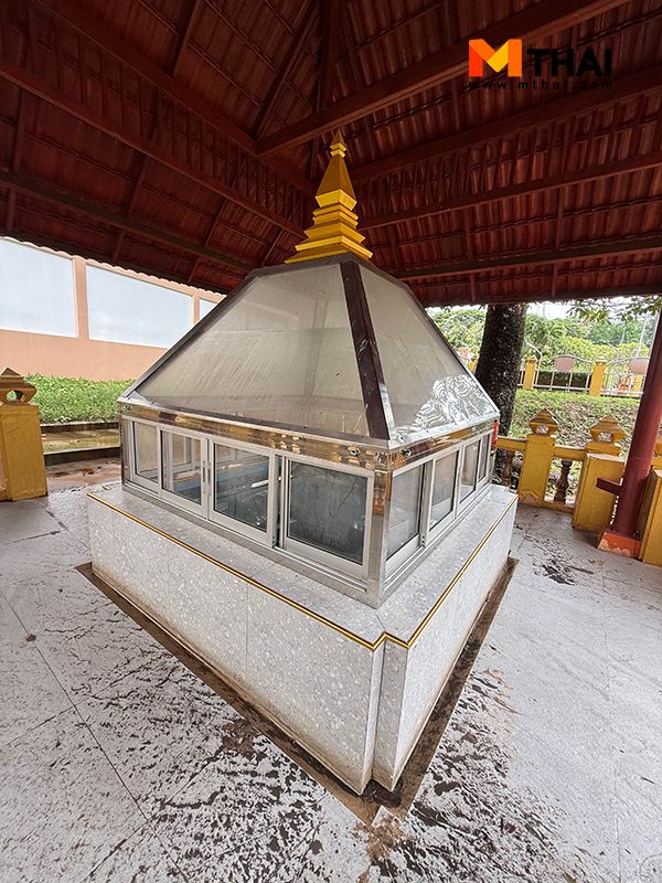 บ่อน้ำศักดิ์สิทธิ์