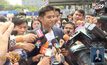 “ปรีชาพล” ปรากฏตัวครั้งแรก ไม่หวั่นถูกสอบปมยุบพรรค