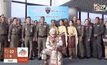 ตม.กระบี่ แต่งหนุมานต้อนรับนักท่องเที่ยวจีน