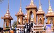 ศิษยานุศิษย์ร่วมวางดอกไม้ที่วัดบ้านไร่วันสุดท้าย