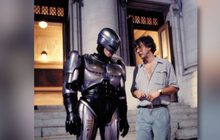ผู้กำกับไซเบอร์พังค์ District 9 เตรียมลุยสร้าง RoboCop ภาคต่อจากปี 1987