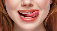 5 วิธีแก้ปัญหา ปากแห้ง ลอกเป็นขุย ให้กลับมาเนียนสวย ดูอวบอิ่ม