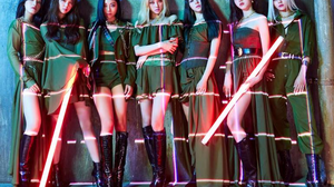 ปังมาก! CLC คัมแบ็คลุคนักบิน “HELICOPTER”