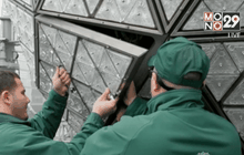 นิวยอร์กติดตั้งคริสตัลใหม่ต้อนรับปี 2559