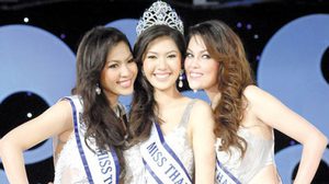 น้องวิว พงศ์ชนก กันกลับ มิสไทยแลนด์เวิลด์  2009 Miss Thailand World 2009