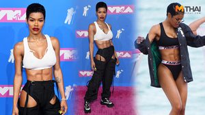 กล้ามหน้าท้องชัดมาก! Teyana Taylor นักร้องที่สวมกางเกงทรงแปลก เข้างาน VMAs 2018