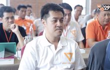 อนาคตใหม่เปิดค่ายอบรมว่าที่ ส.ส.-ร่วมลงนามสัตยาบัน