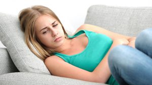 10 อาหาร ลดอาการ ปวดท้องประจำเดือน โดยไม่ต้องกินยา!