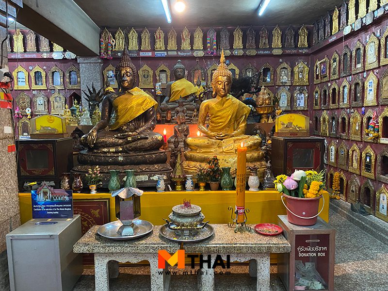 ใต้ฐานพระ