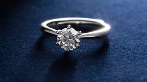 7 เหตุผลที่หลายคนเลือกแหวนเพชรเม็ดเดี่ยวเป็นแหวนแต่งงาน