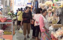 ชาวไทยเชื้อสายจีน จ.สตูล ซื้อของเซ่นไหว้ตรุษจีน
