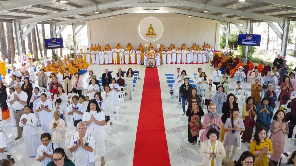 กฐิน 20 ปี วัดพระธรรมกายเวสเทิร์น ออสเตรเลีย ถวายสังฆทาน 70 รูป นานาชาติ 10 ประเทศร่วมงาน