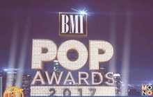 “แบร์รี แมนิโลว์” รับรางวัล Icon Award