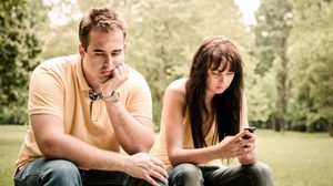 หมดรัก แต่ ผูกพัน เราควรจะอยู่ หรือจะไปคะ